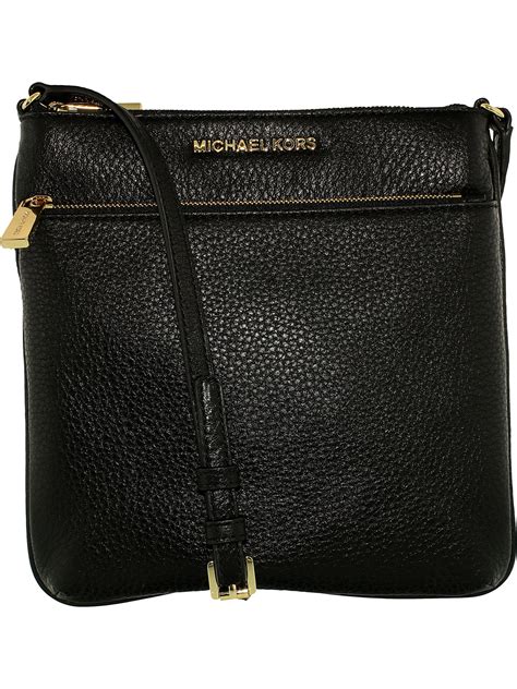 black michael kors purse crossbody.